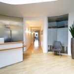 Zahngesundheit im Loretto Tübingen - Empfang, Zahngesundheit im loretto, implantat, Zahnimplantate, Zähne, Implantologie, Tübingen
